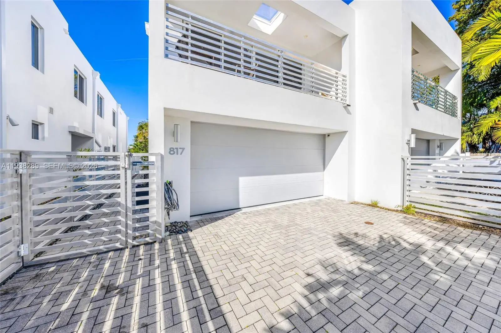 817 NE 17th Way, Fort Lauderdale FL 33304