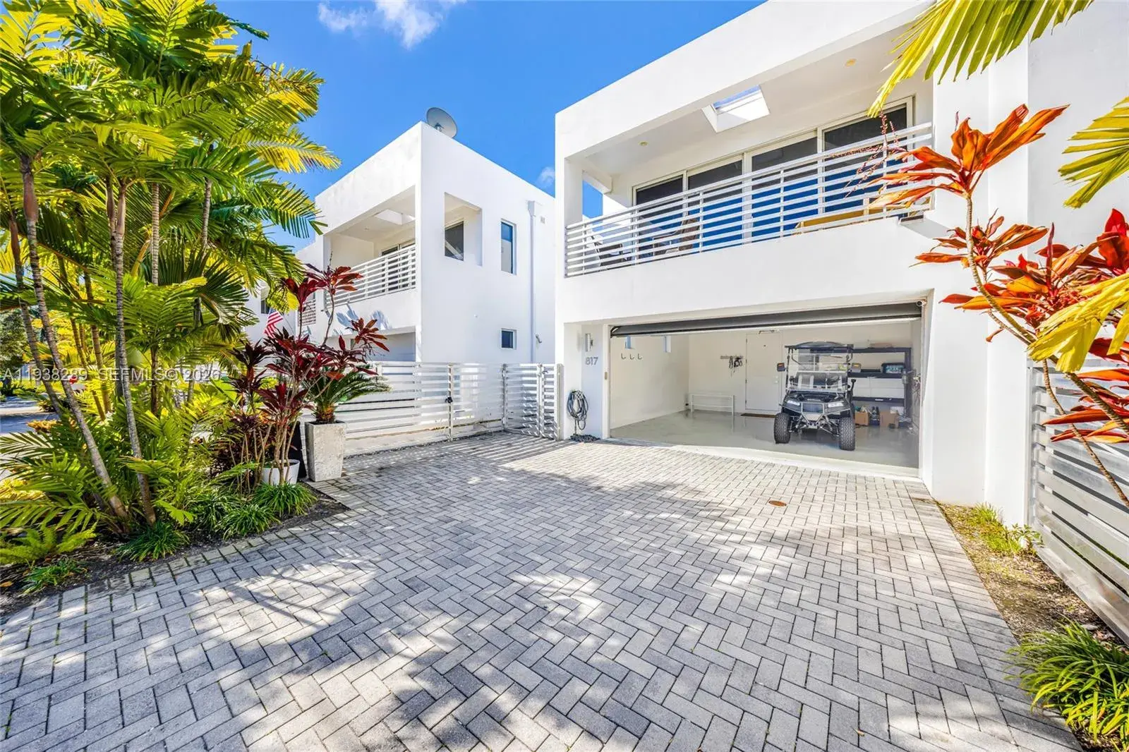 817 NE 17th Way, Fort Lauderdale FL 33304
