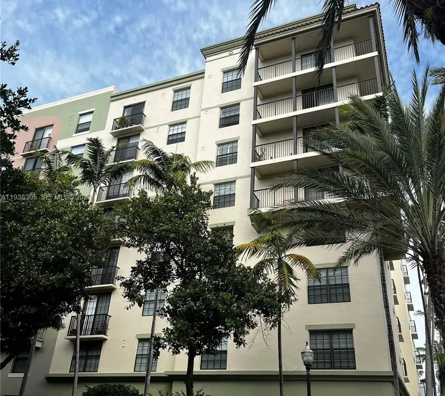 1919 Van Buren St # 507A, Hollywood FL 33020