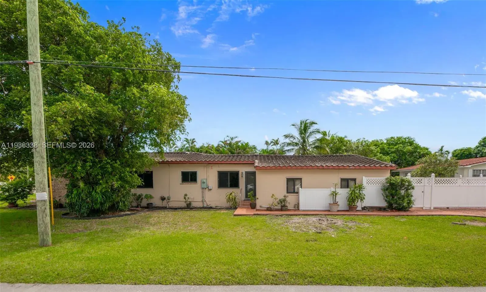 11490 W Biscayne Canal Rd, Miami FL 33161 photo 3