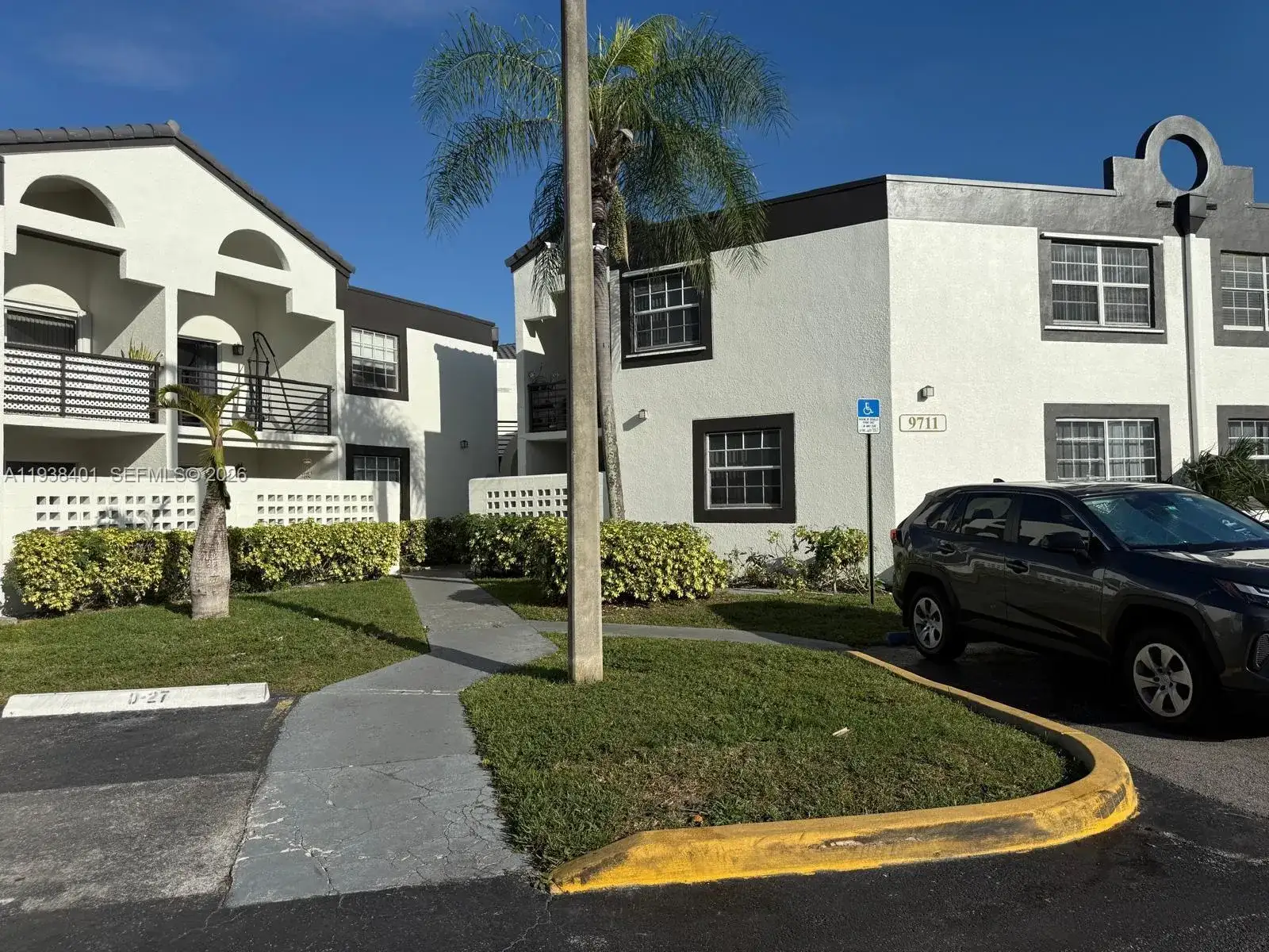 9711 Fontainebleau Blvd # D212, Miami FL 33172 photo 3