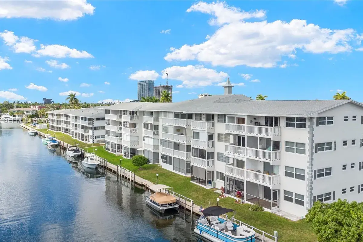 455 Paradise Isle Blvd # 402, Hallandale Beach FL 33009