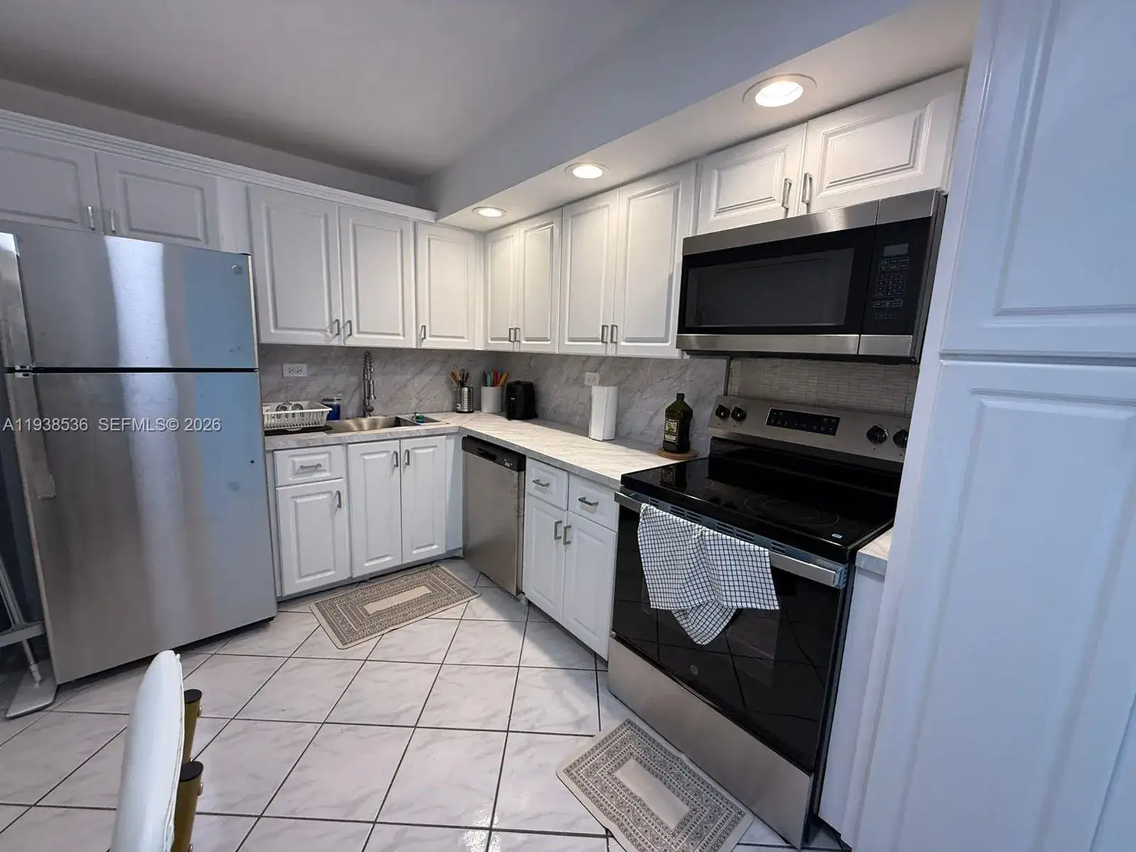 6039 Collins Ave # 1236, Miami Beach FL 33140 photo 5