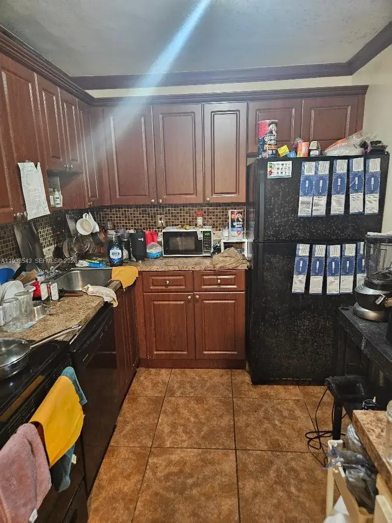 18755 NW 62nd Ave # 101, Hialeah FL 33015 photo 4