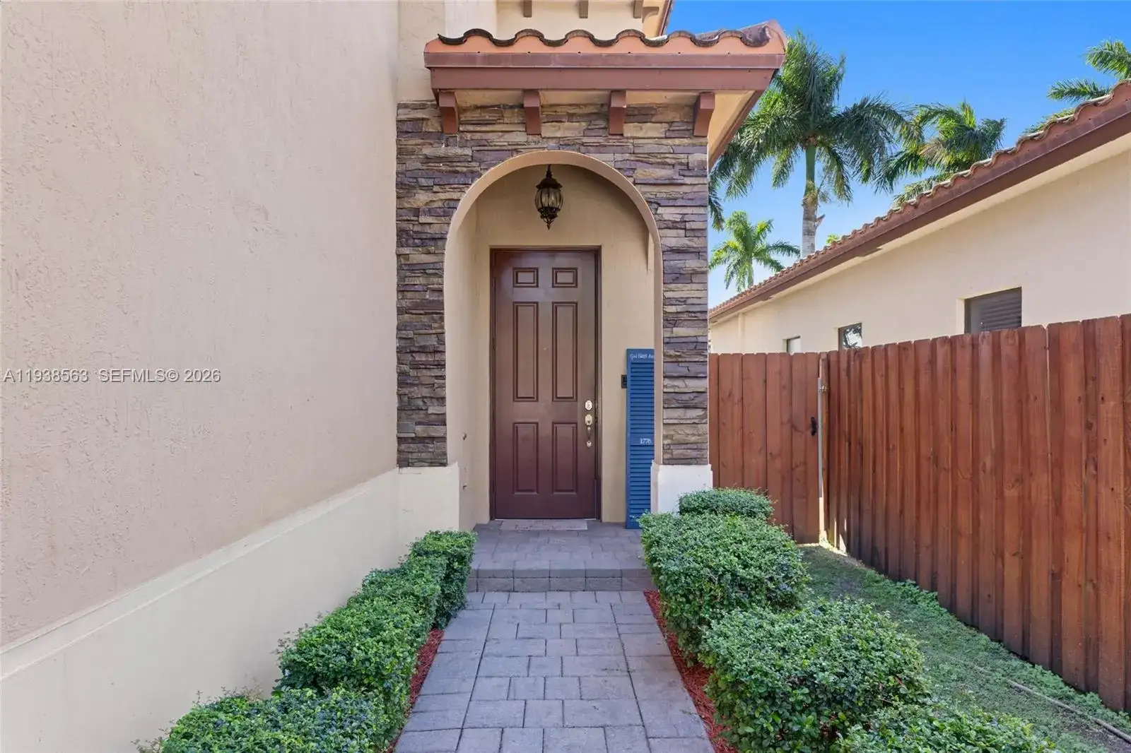2380 NE 1st St, Homestead FL 33033 photo 3