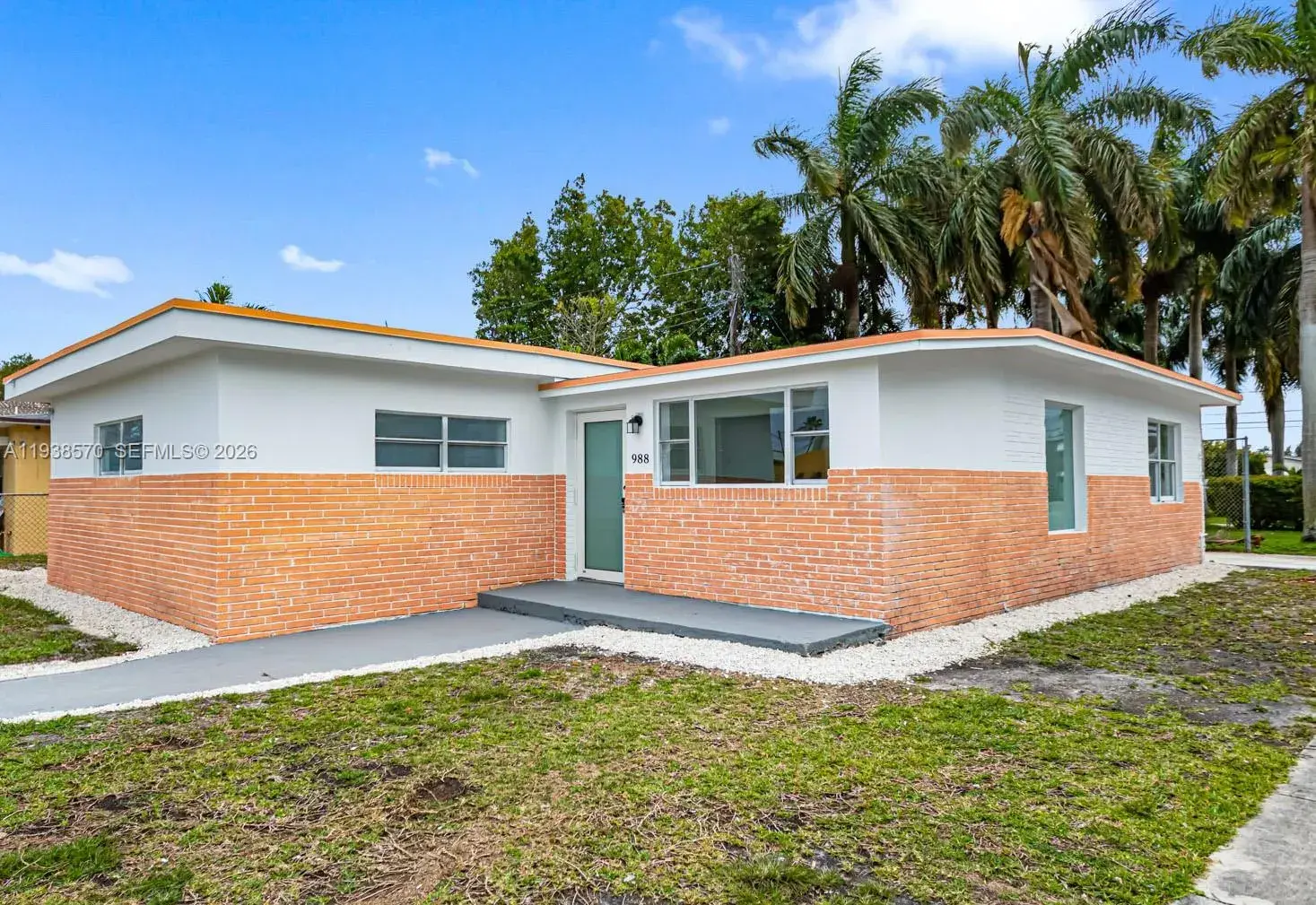 988 NW 10th St # 1, Hallandale Beach FL 33009