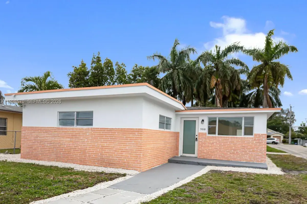 988 NW 10th St # 1, Hallandale Beach FL 33009