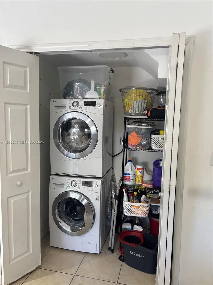 2914 SE 15th Ter, Homestead FL 33035 photo 2