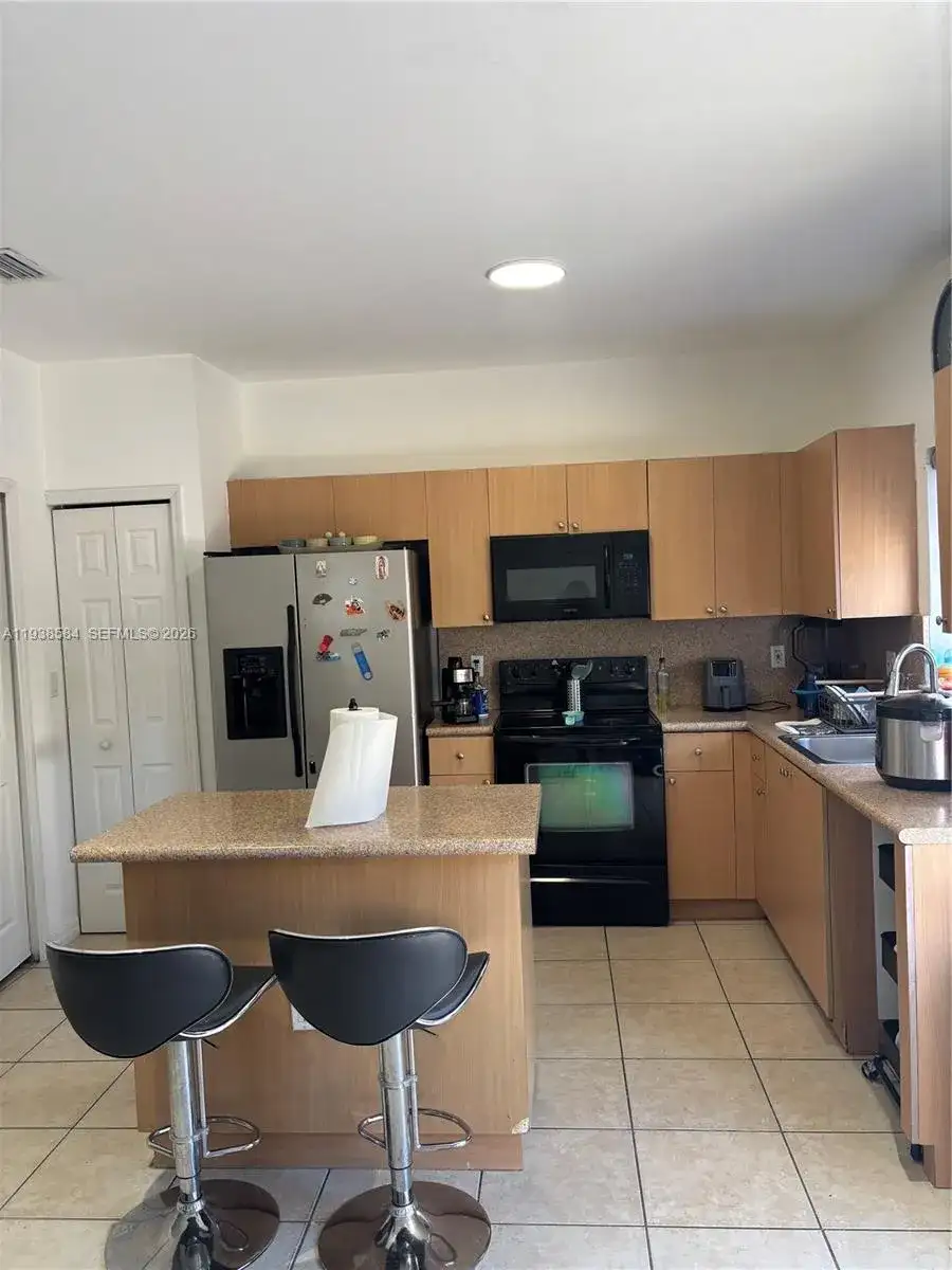 2914 SE 15th Ter, Homestead FL 33035 photo 3