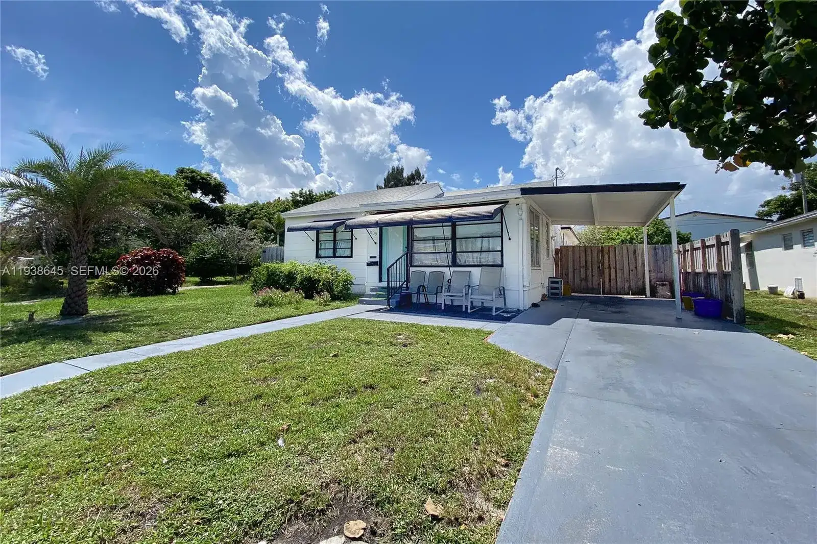1109 S M St, Lake Worth FL 33460 photo 3