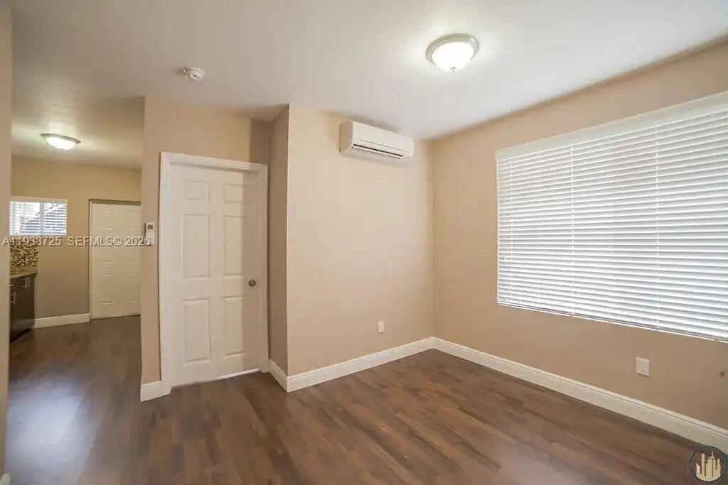 1752 NW 1st St # 2A, Miami FL 33125 photo 4