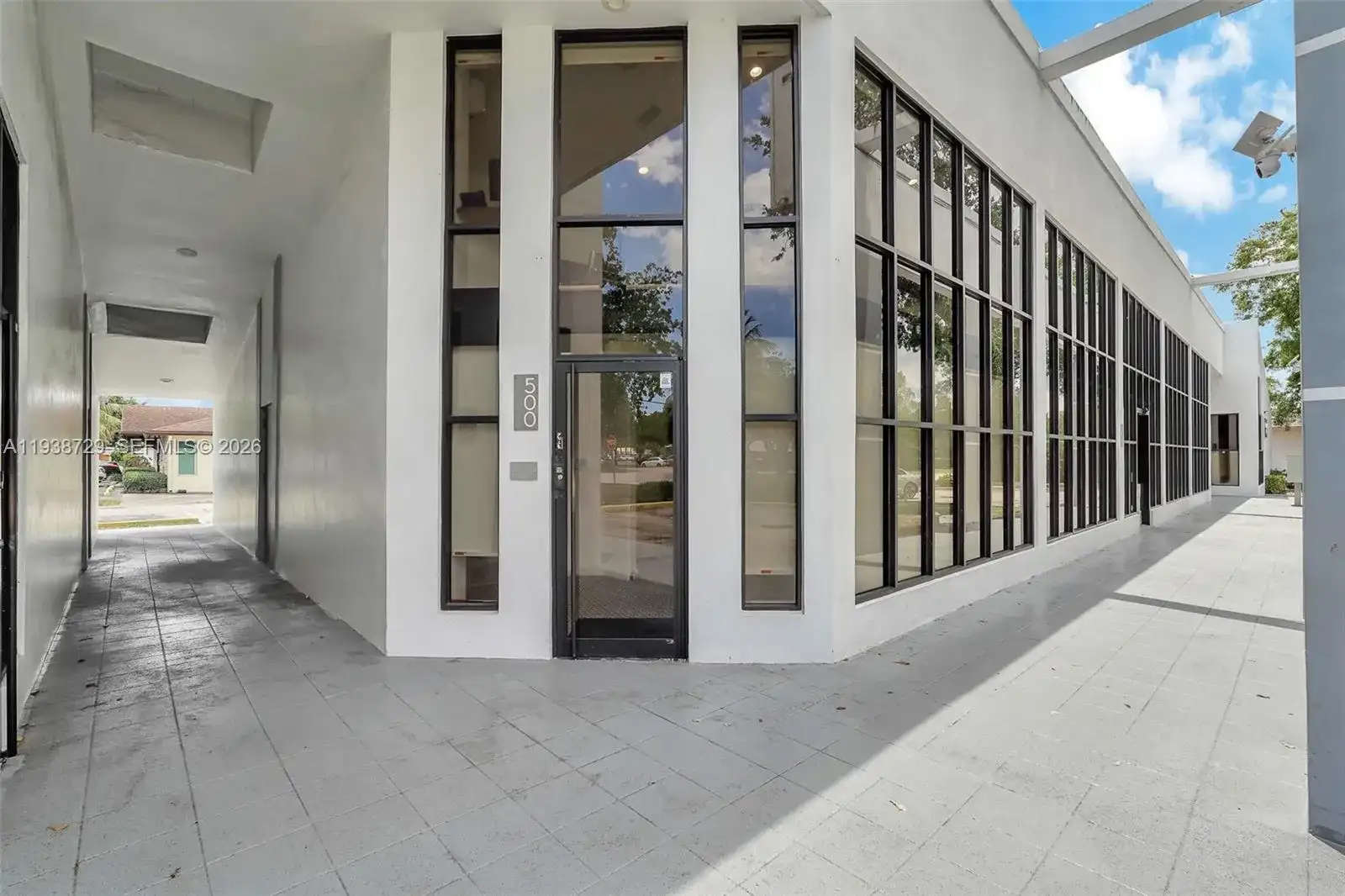 1590 NE 162nd St # 600, North Miami Beach FL 33162
