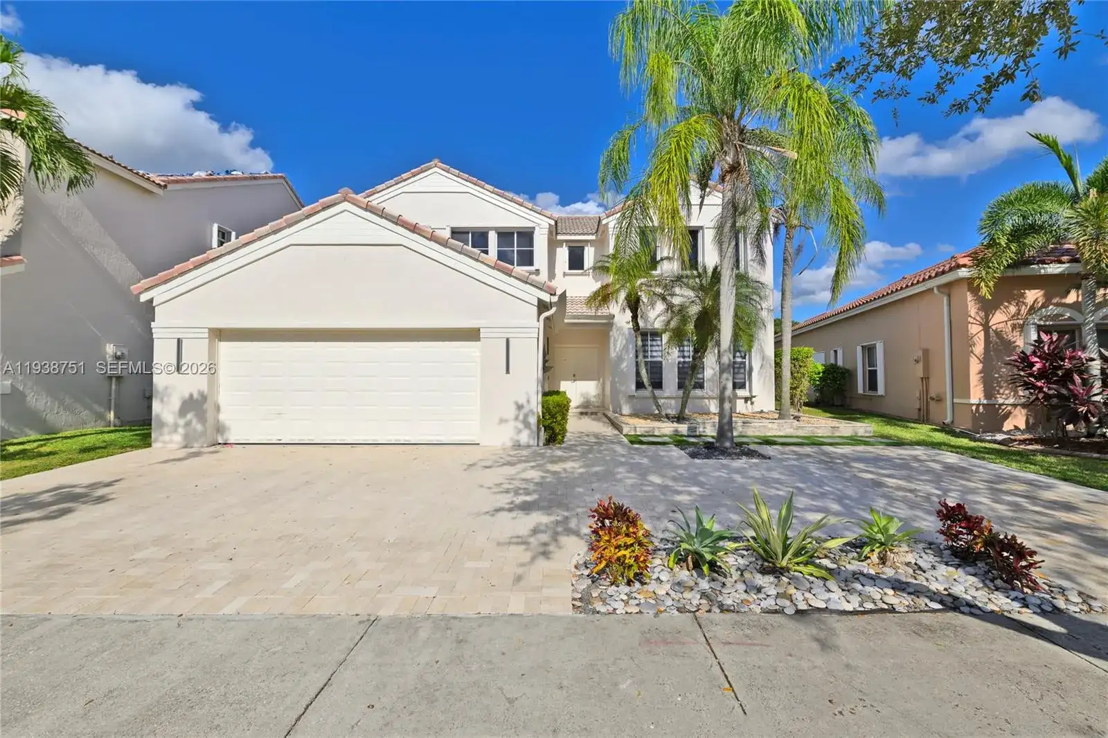 1176 Cedar Falls Dr, Weston FL 33327 photo 3