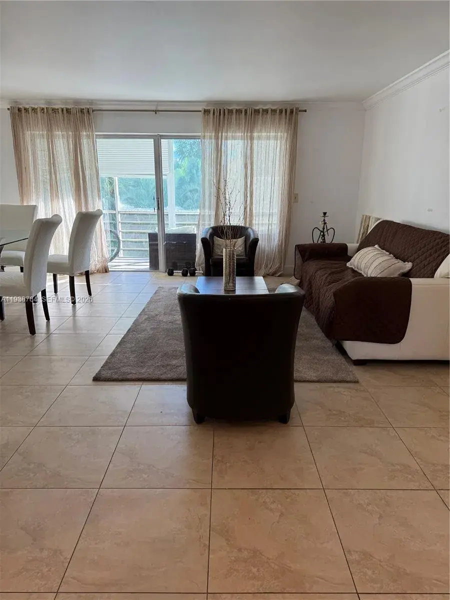 500 NE 14th Ave # 302, Hallandale Beach FL 33009