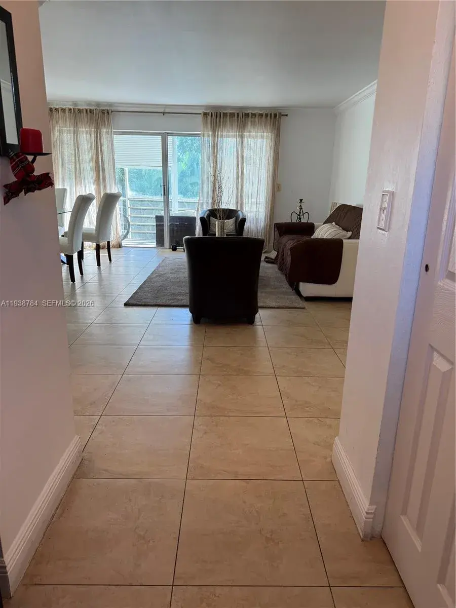 500 NE 14th Ave # 302, Hallandale Beach FL 33009