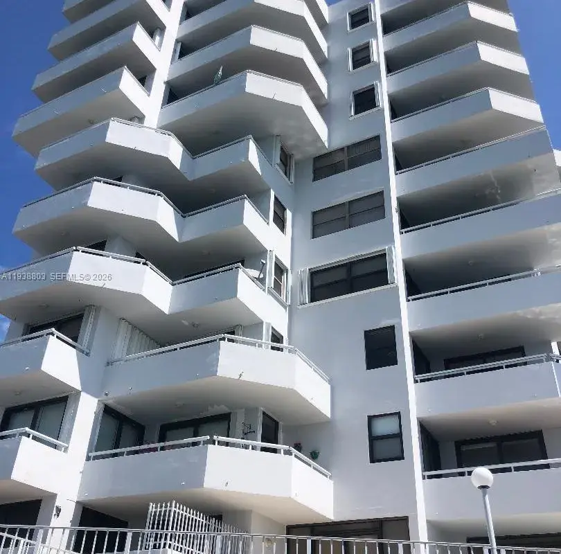 6830 Indian Creek Dr # 5B, Miami Beach FL 33141