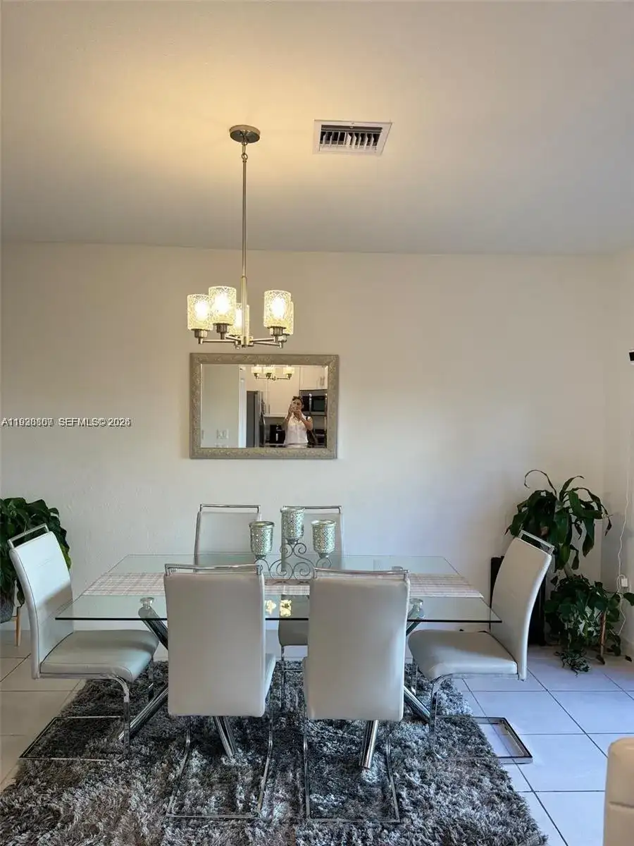 21441 NE 3rd Pl, Miami FL 33179 photo 4