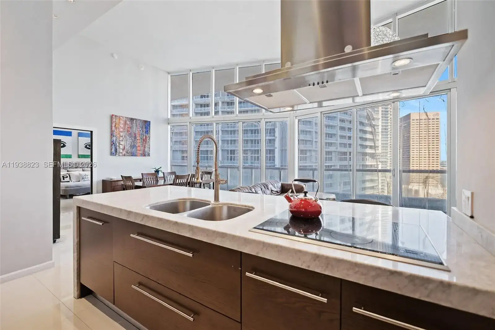 495 Brickell Ave, Miami FL 33131 photo 5