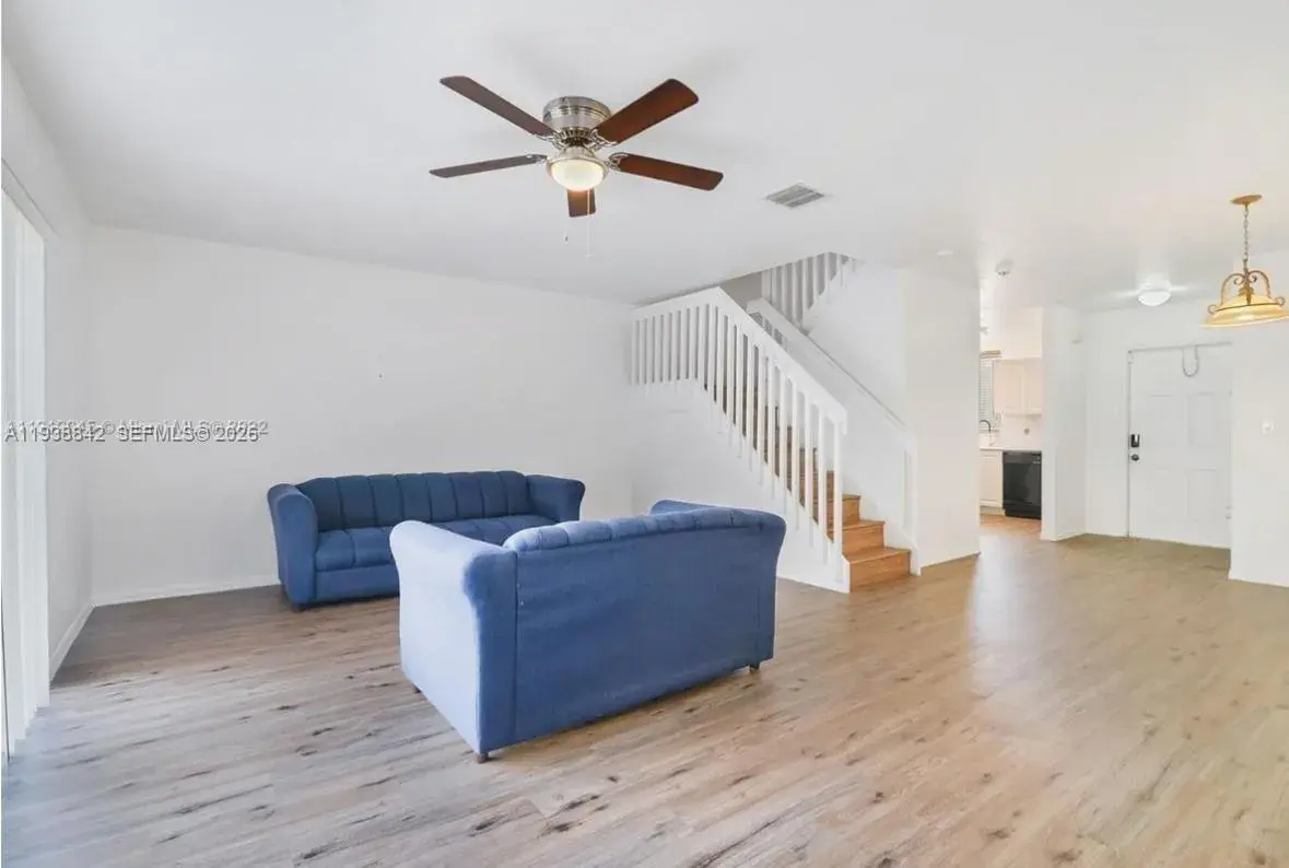 159 Hidden Ct Rd, Hollywood FL 33023
