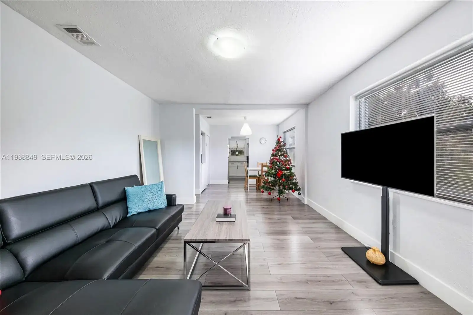 1244 NW 45th St, Miami FL 33142 photo 3