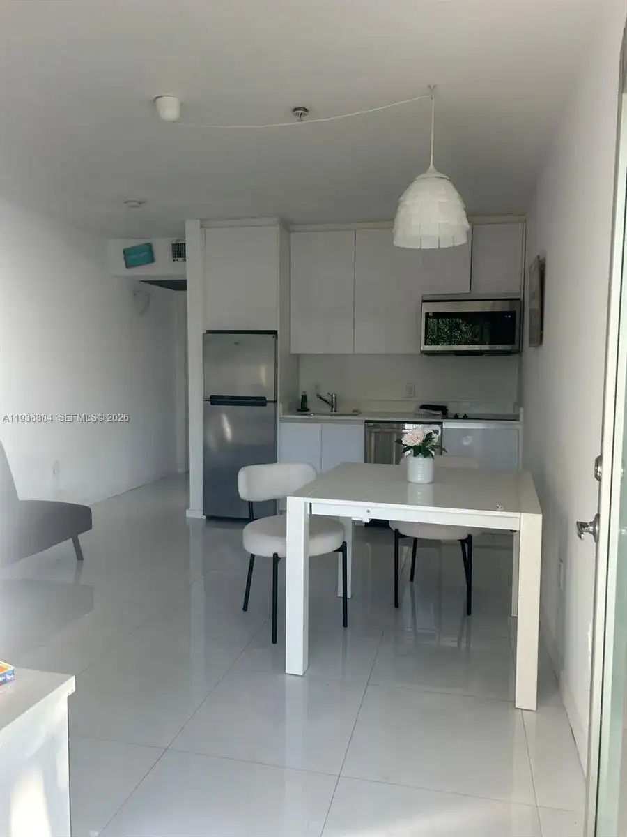 801 15th St # 202, Miami Beach FL 33139 photo 5