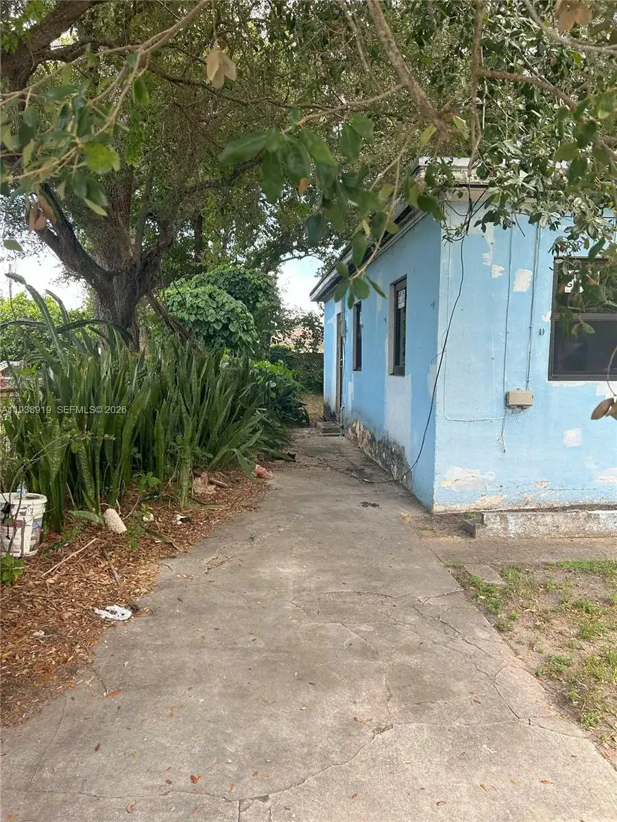 2281 NW 153rd St, Miami Gardens FL 33054 photo 4