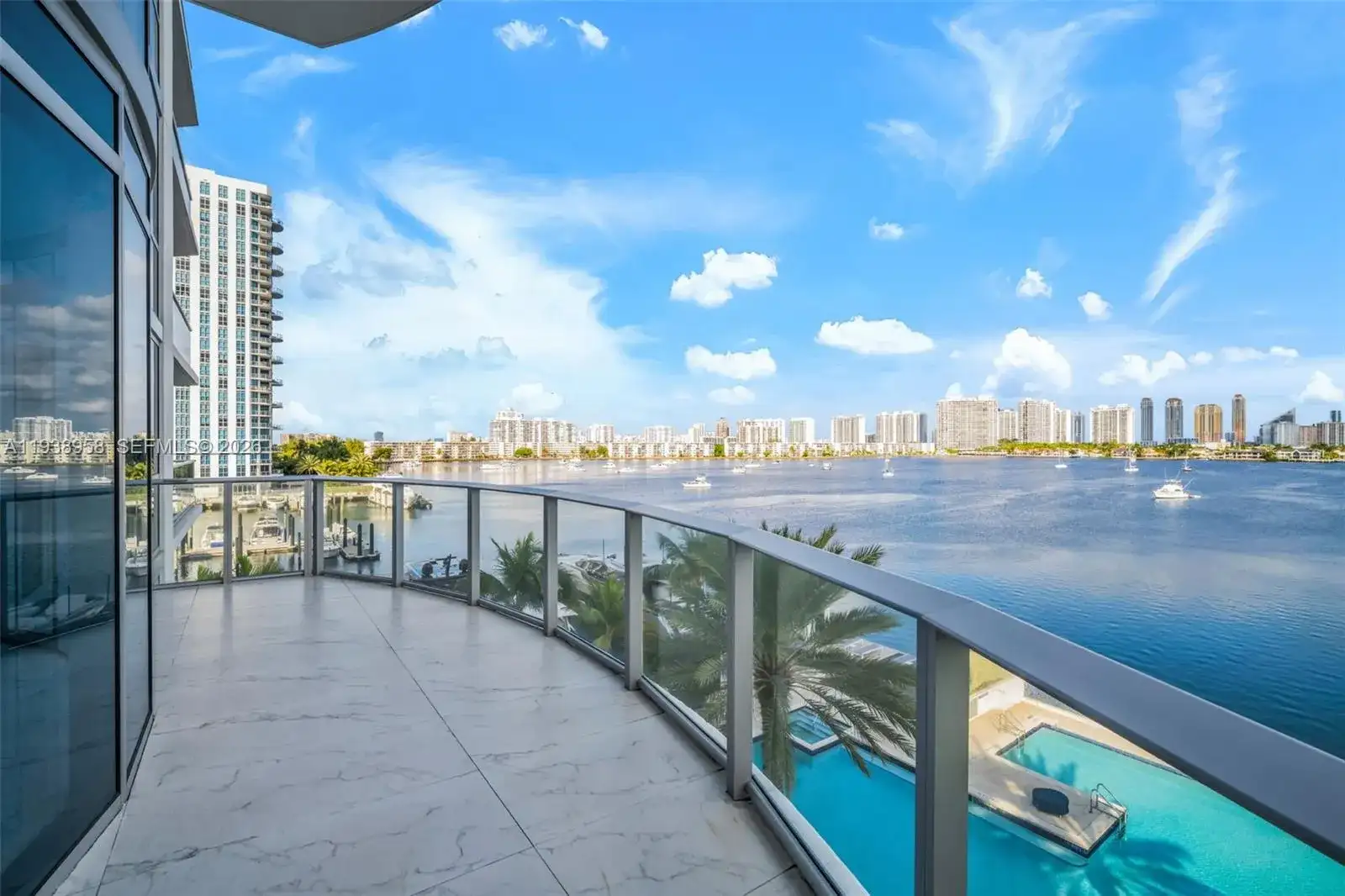 17111 Biscayne Blvd # 411, North Miami Beach FL 33160 photo 3