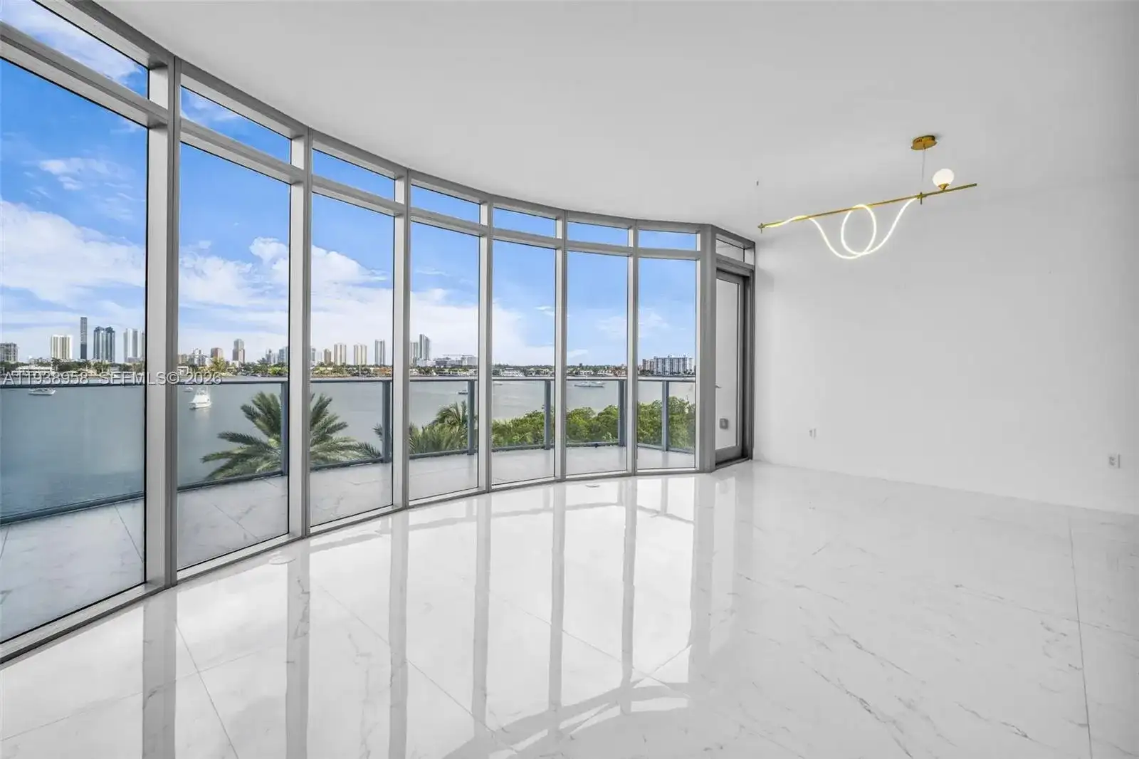 17111 Biscayne Blvd # 411, North Miami Beach FL 33160 photo 5
