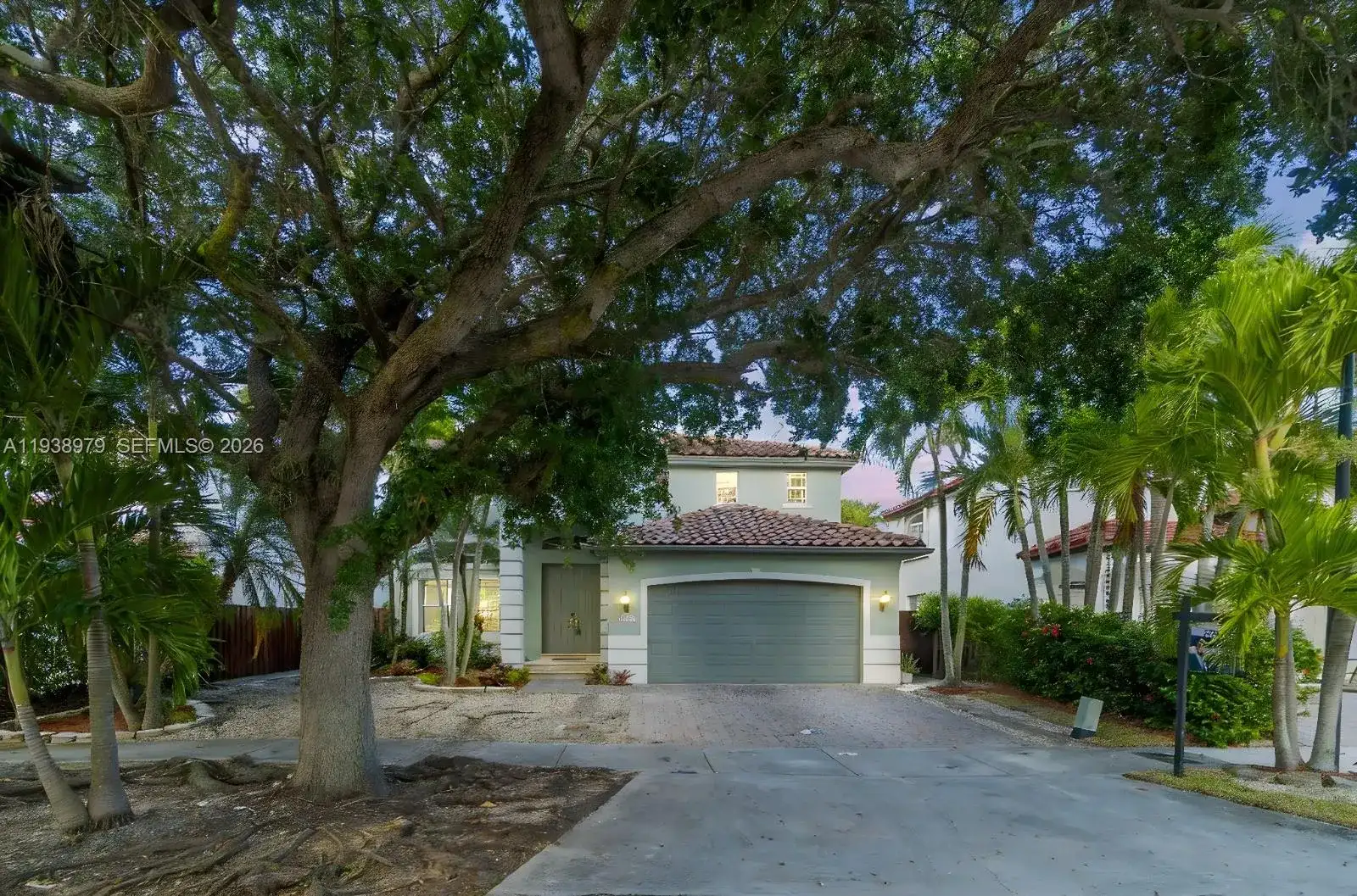 6425 SW 164th Ave, Miami FL 33193 photo 2