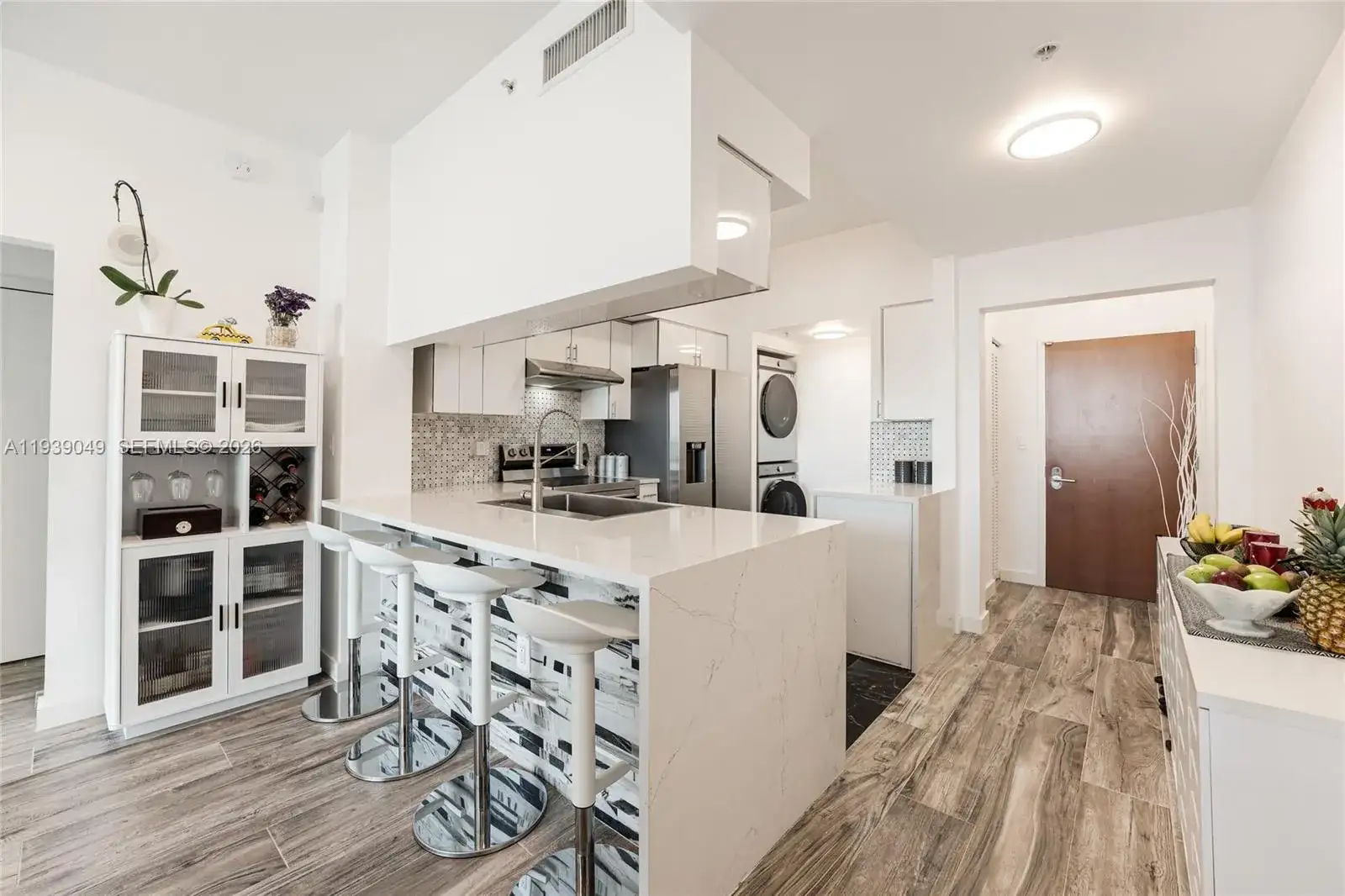 31 SE 5th St # 3918, Miami FL 33131 photo 5