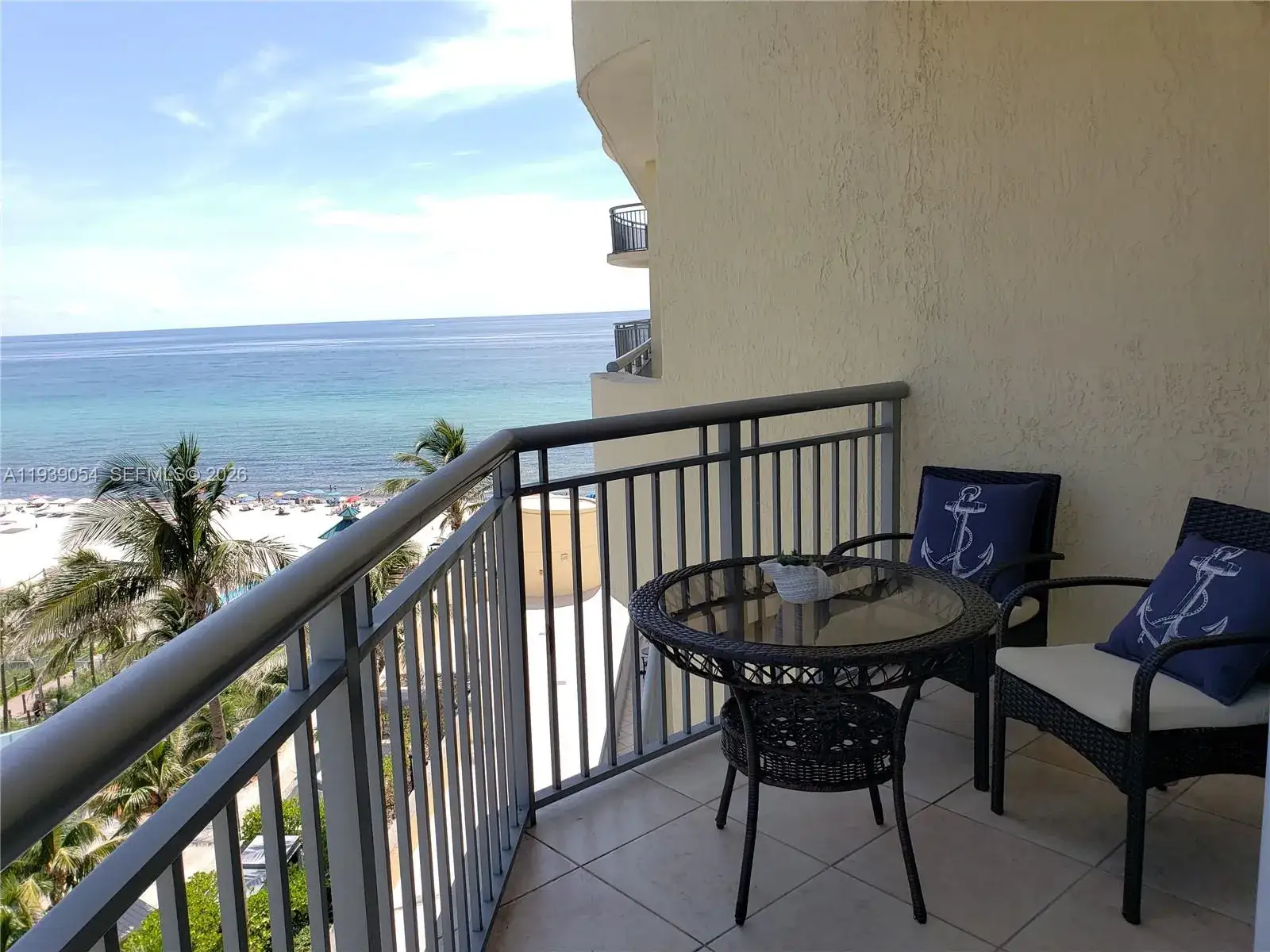 17375 Collins Ave # 906, Sunny Isles Beach FL 33160