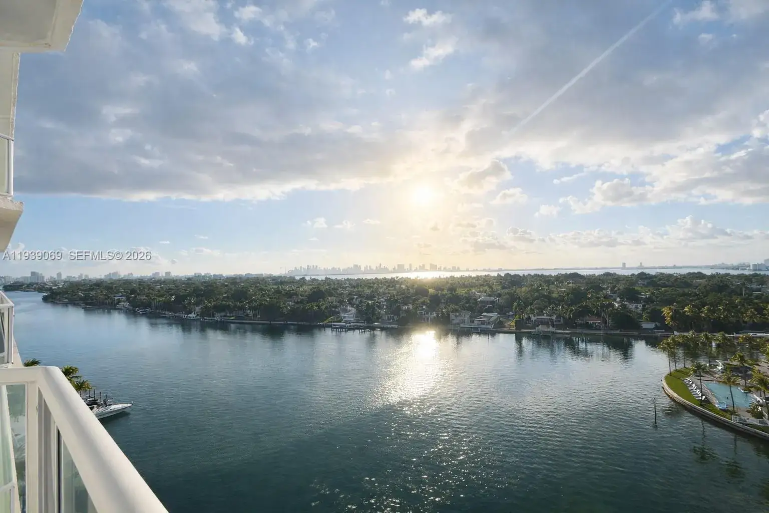 2 bedroom 2 bath Residential for sale at 5900 Collins Ave # 1405, Miami Beach FL 33140