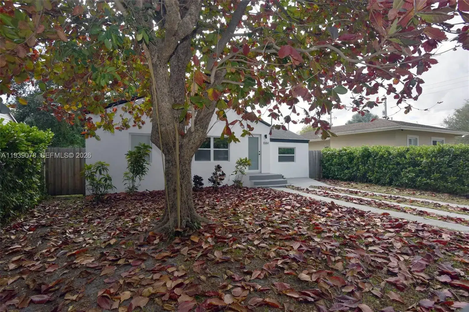 1084 NW 66th St, Miami FL 33150 photo 4