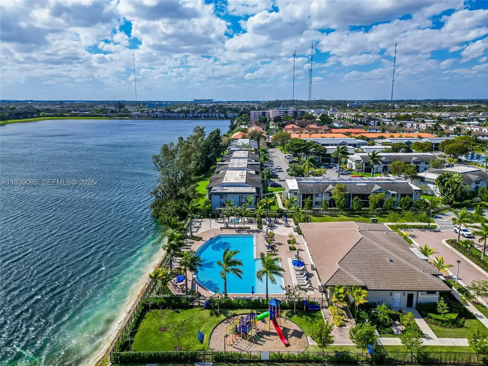 21419 NE 2nd Path, Miami FL 33179