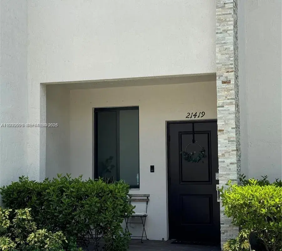 21419 NE 2nd Path, Miami FL 33179
