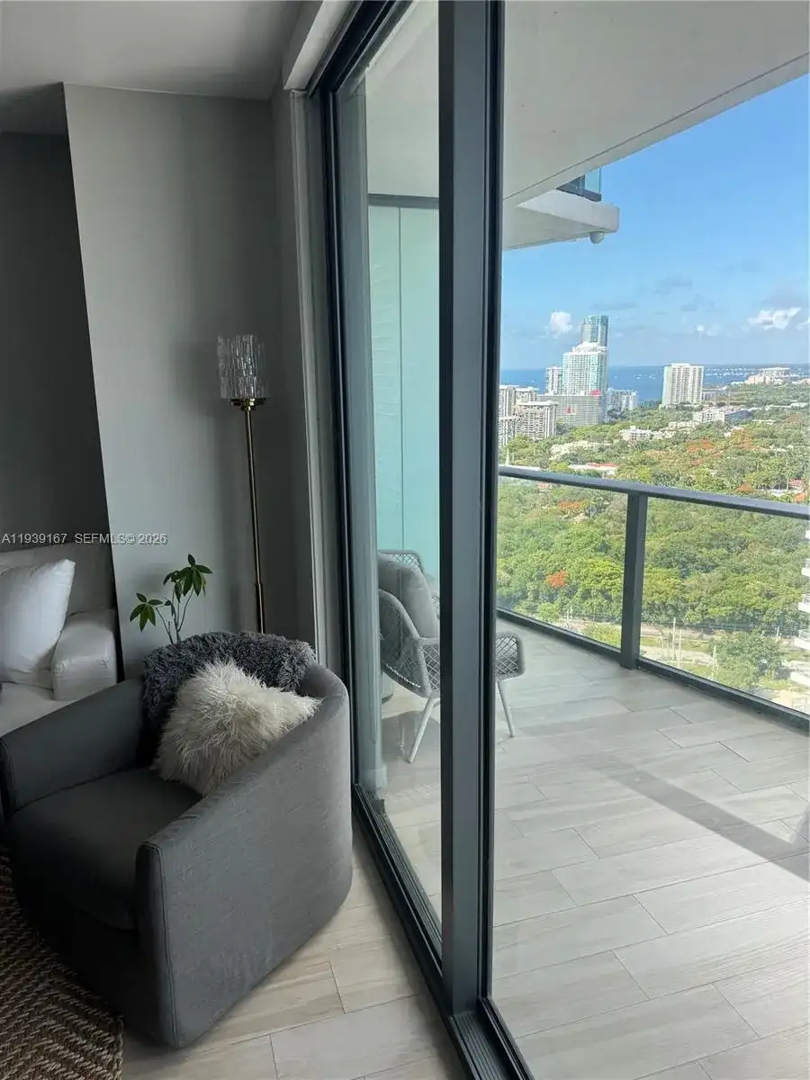 1300 S Miami Ave # 2808, Miami FL 33130 photo 2