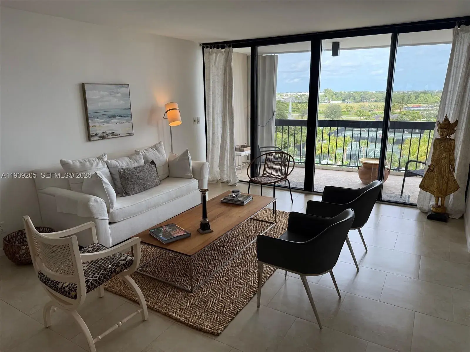 2425 Presidential Way # 703, West Palm Beach FL 33401