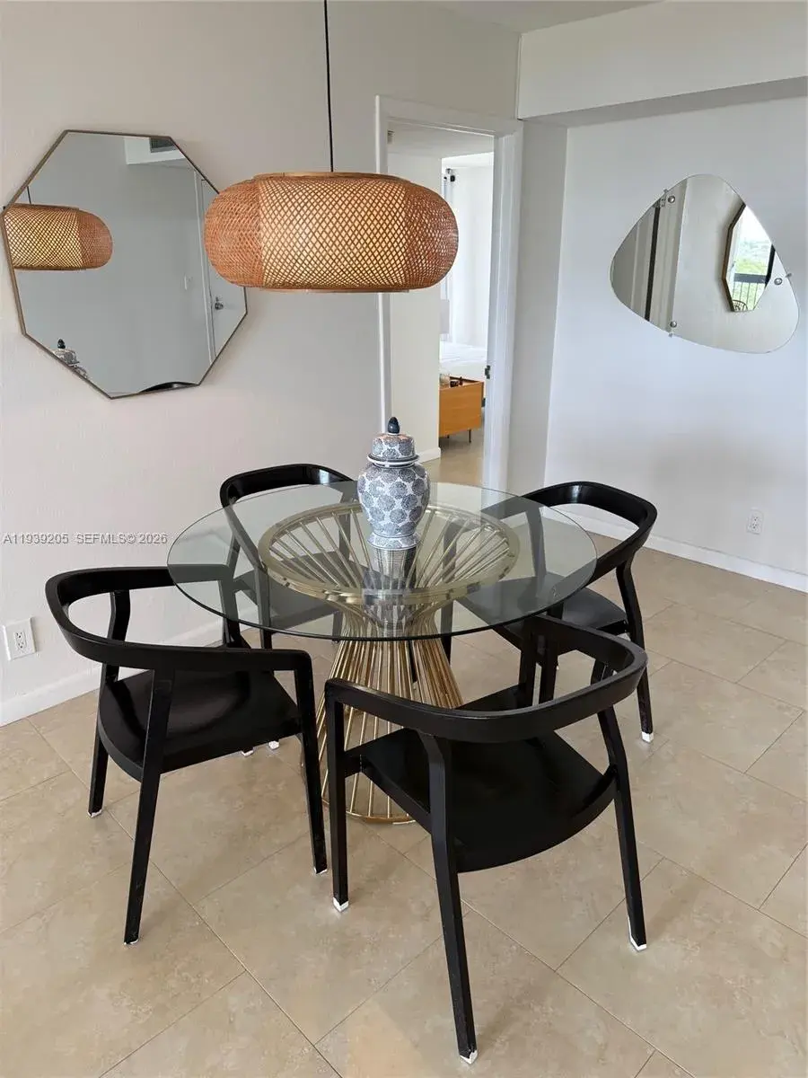 2425 Presidential Way # 703, West Palm Beach FL 33401