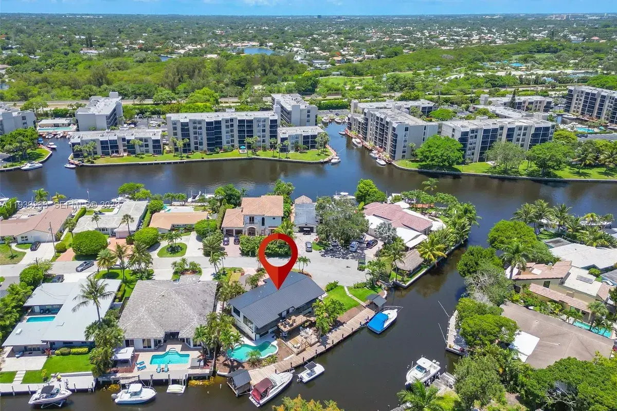 516 NE 6th Ave, Deerfield Beach FL 33441