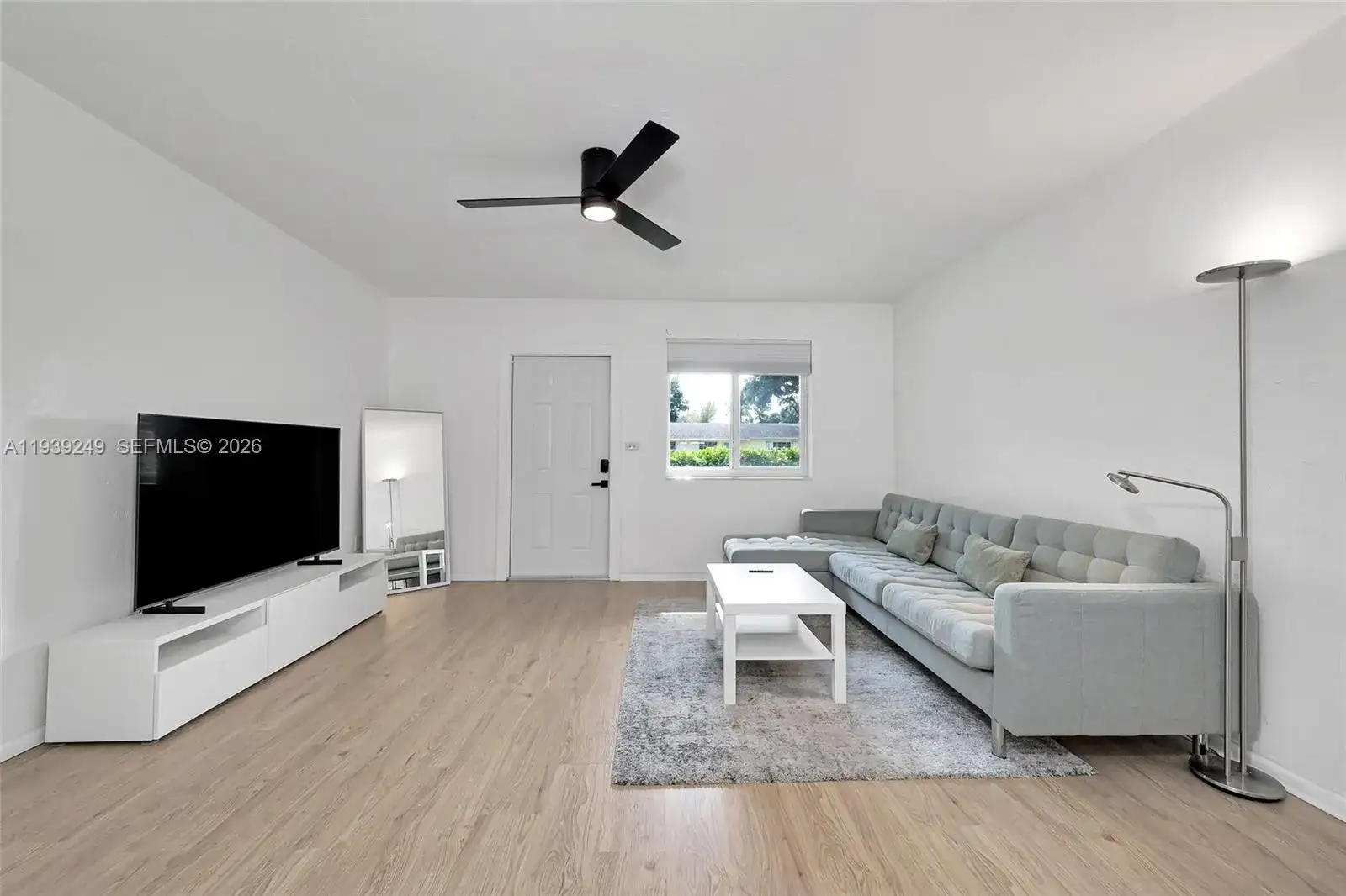 1001 NE 110th St # 1003, Biscayne Park FL 33161 photo 5
