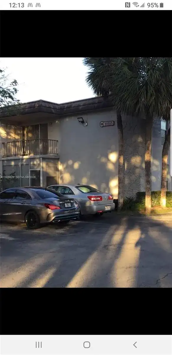 10353 N Kendall Dr, Miami FL 33176 photo 3