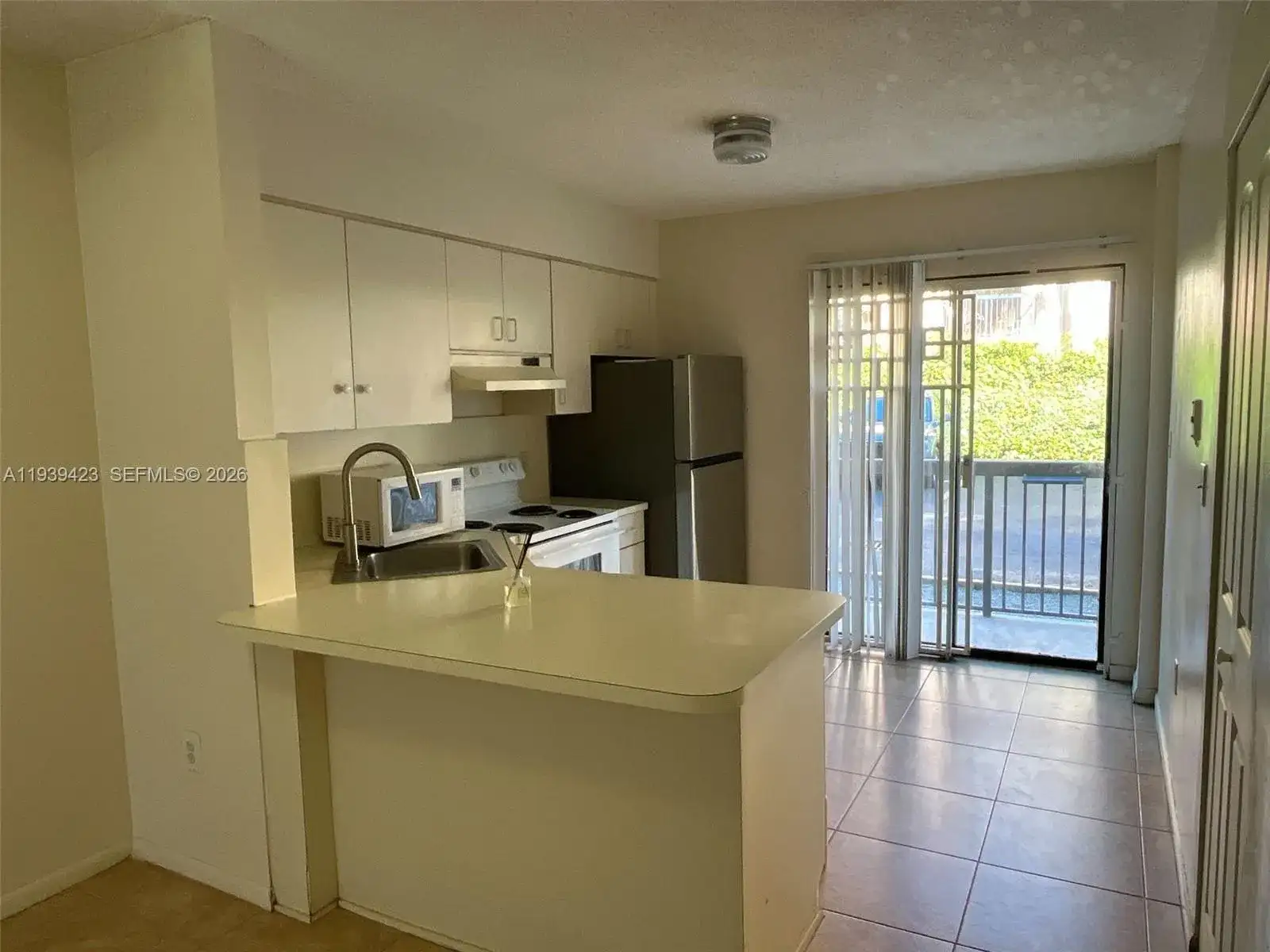 5300 W 21st Ct # 112, Hialeah FL 33016 photo 2