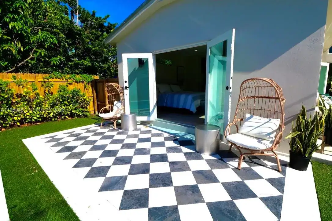 2975 SW 15th St, Miami FL 33145 photo 2