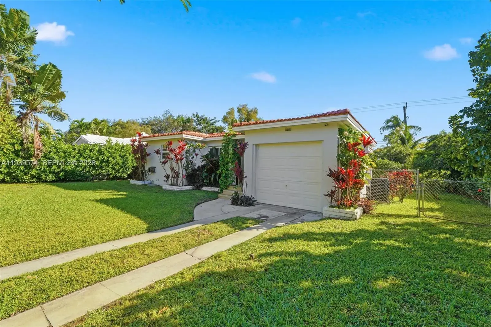 1538 Funston St, Hollywood FL 33020