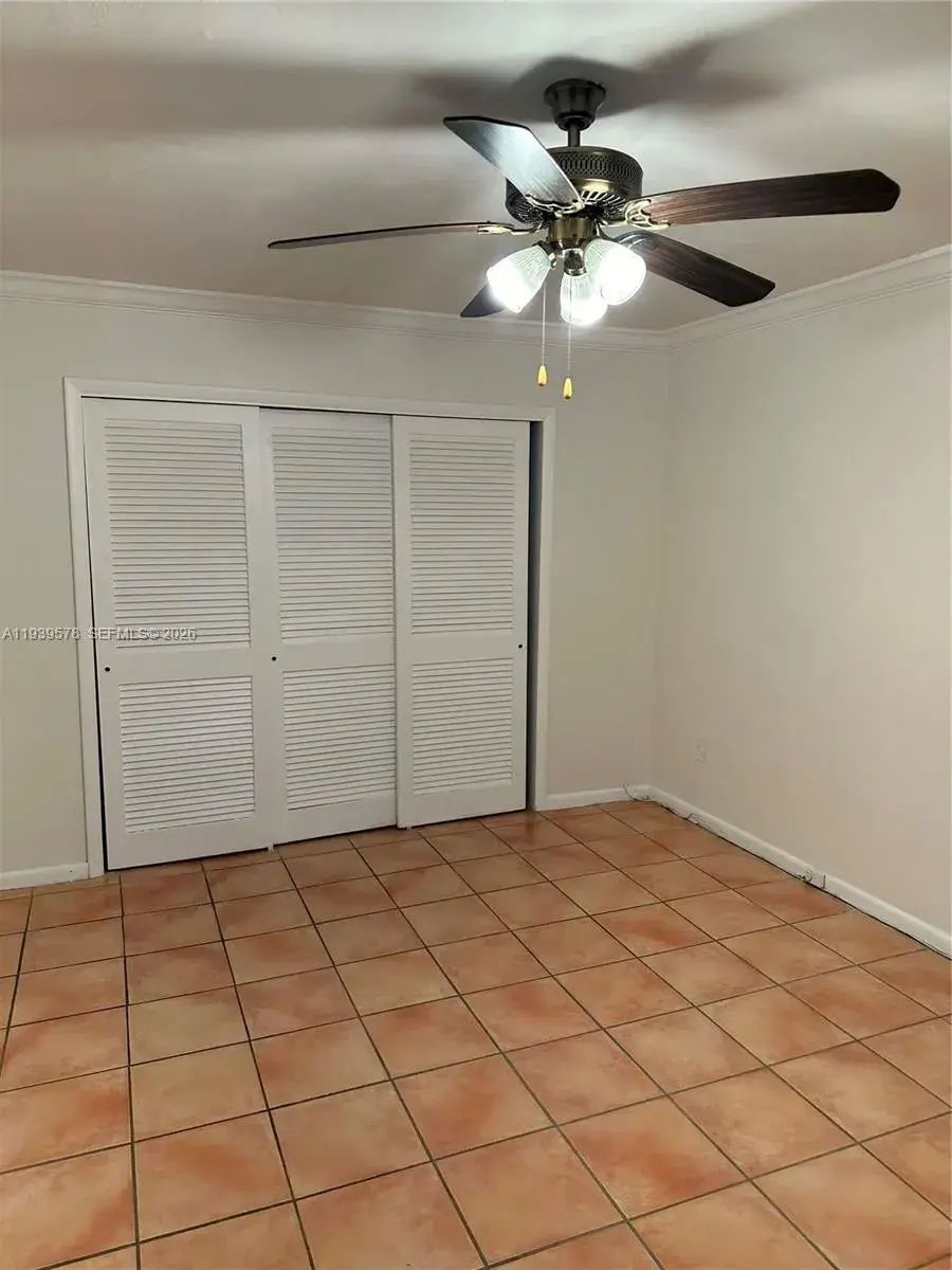 255 Sunrise Dr # 203, Key Biscayne FL 33149