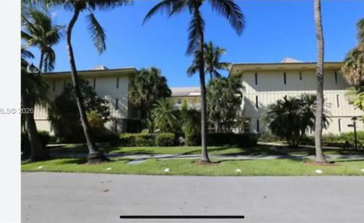 255 Sunrise Dr # 203, Key Biscayne FL 33149