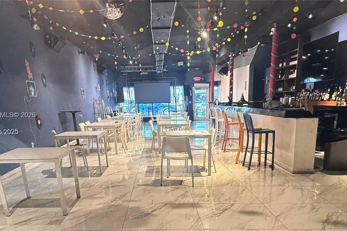 1936 Hollywood Blvd, Hollywood FL 33020
