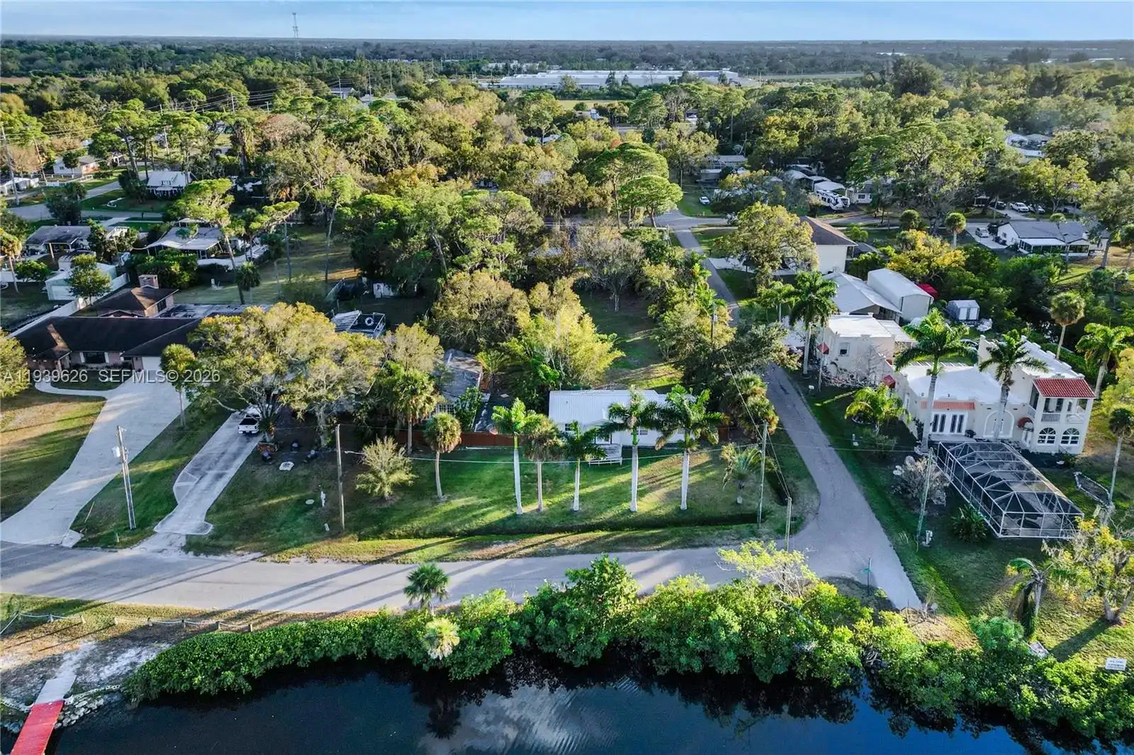 302 5th St SW, Other City - In The State Of Florida FL 33570