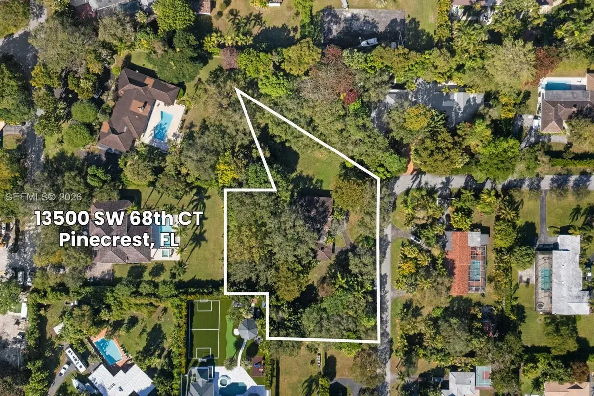 13500 SW 68th Ct, Pinecrest FL 33156