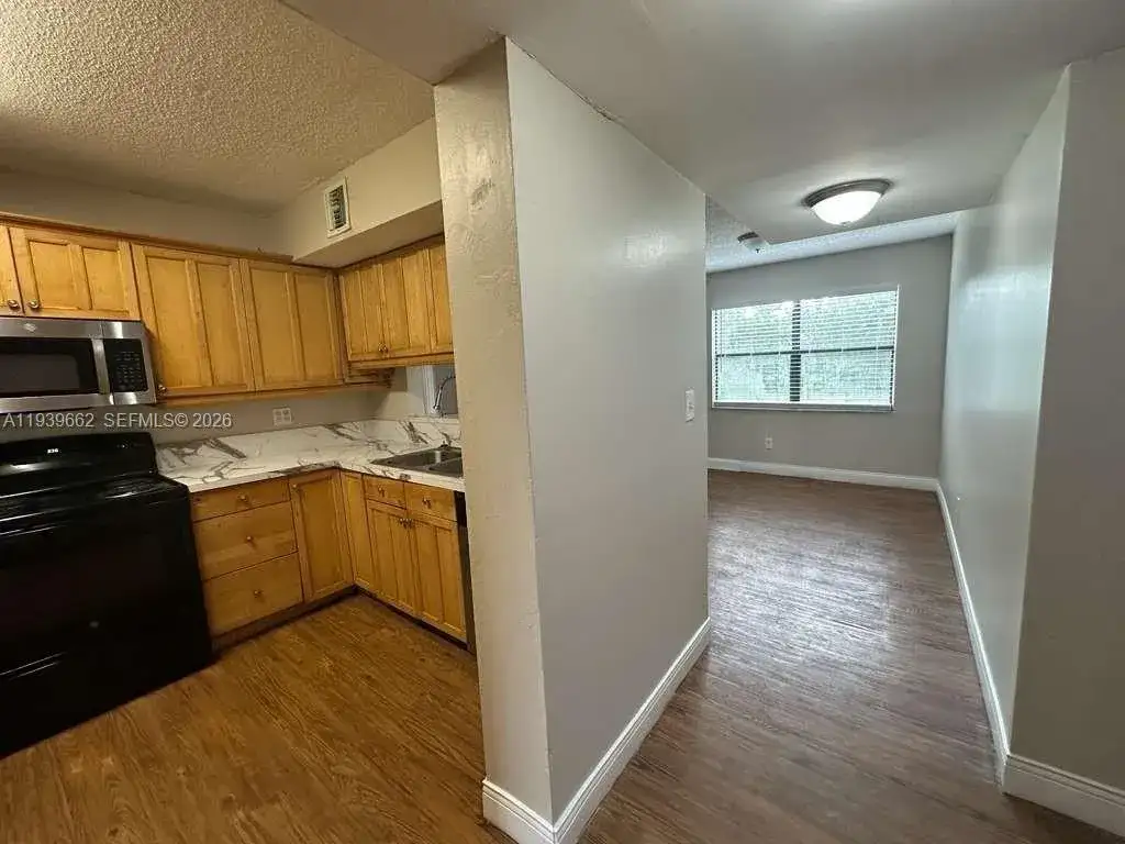 3400 Foxcroft Rd # 115, Miramar FL 33025 photo 3